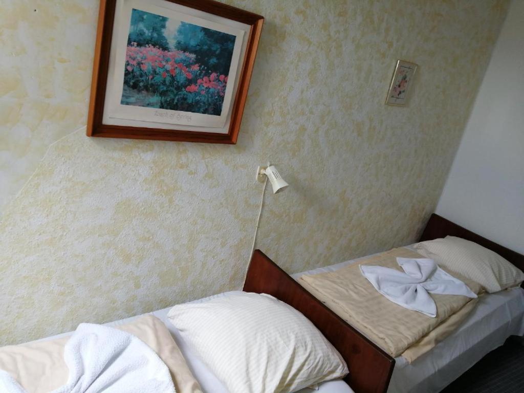 Det Gamle Hotel Rudkøbing Exteriör bild